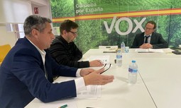 AUGC le traslada al diputado de VOX sus propuestas para mejorar las condiciones laborales de los guardias civiles