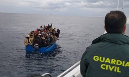 AUGC pide un protocolo claro de protección contra el COVID en la atención a la inmigración irregular