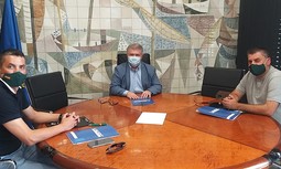 AUGC pide al delegado del Gobierno en Murcia refuerzos en la vigilancia de los centros de custodia de inmigrantes en cuarentena por COVID-19