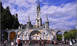 Un año más, los guardias civiles peregrinarán a Lourdes a costa del dinero de los ciudadanos