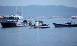 El Gobierno vuelve a imponer a los mandos las medallas que se ganan los guardias civiles sobre el terreno