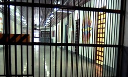 Se desploma el falso techo del cuarto de taquillas de los guardias civiles en la prisión de Valladolid