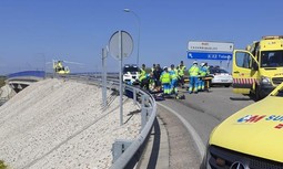 Un guardia civil, en estado grave al ser atropellado en un control por el coronavirus