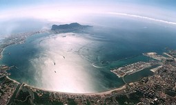 La Comandancia de Algeciras impone a sus trabajadores la jornada semanal de cuarenta horas para compensar sus nulas medidas organizativas