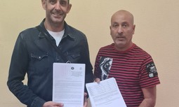 Las Delegaciones en Ceuta de AUGC y del SUP unen fuerzas para recoger firmas y poner fin al copago farmacéutico que afrontan los agentes jubilados