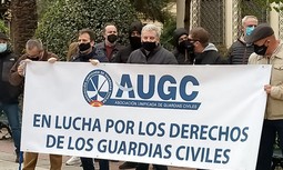 Acoso contra representantes de AUGC: expediente al secretario general de Badajoz y pérdida de destino y especialidad al de Cantabria