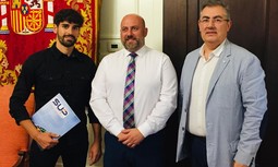 AUGC y SUP entregan en la Delegación del Gobierno de Navarra un informe denunciando las carencias del número de emergencias 112 en su función policial