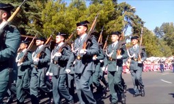 AUGC denuncia que la Guardia Civil da prioridad a los desfiles sobre la protección del ciudadano