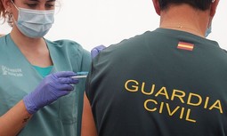 AUGC exige al Gobierno claridad con las vacunas, y que deje de tratar a los guardias civiles como conejillos de indias