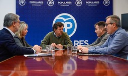 AUGC Extremadura expone en una reunión mantenida con el grupo parlamentario popular las deficiencias que sufren los guardias civiles en el territorio