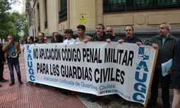 Piden veinte meses de cárcel para un guardia civil de León por una mera discusión mantenida cuando estaba fuera de servicio