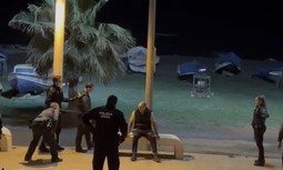 Un hombre intenta apuñalar a varios Guardias Civiles en el Rincón de la Victoria, Málaga