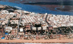 La falta de agentes en el Puesto de Punta Umbría, en Huelva, obliga a que las patrullas de ocho localidades acudan a prestar el servicio