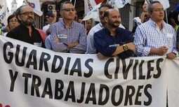 Dos años sin sueldo por hablar con Interviú