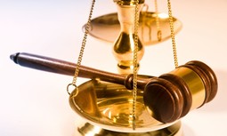 Victorias jurídicas en compatibilidades laborales y expedientes disciplinarios.