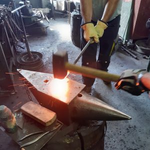 officina-tour-romano-sarvadon-coltellinai-e-arrotini-chatillon-aosta-gallery