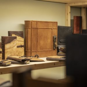 opera-lenta-leather-goods-manufacturers-spoleto-perugia-gallery-0