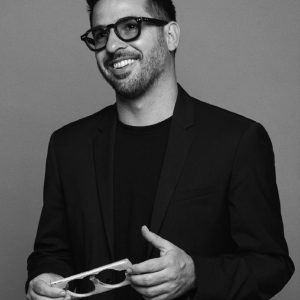 arias-eyewear-occhialai-cagliari-profile