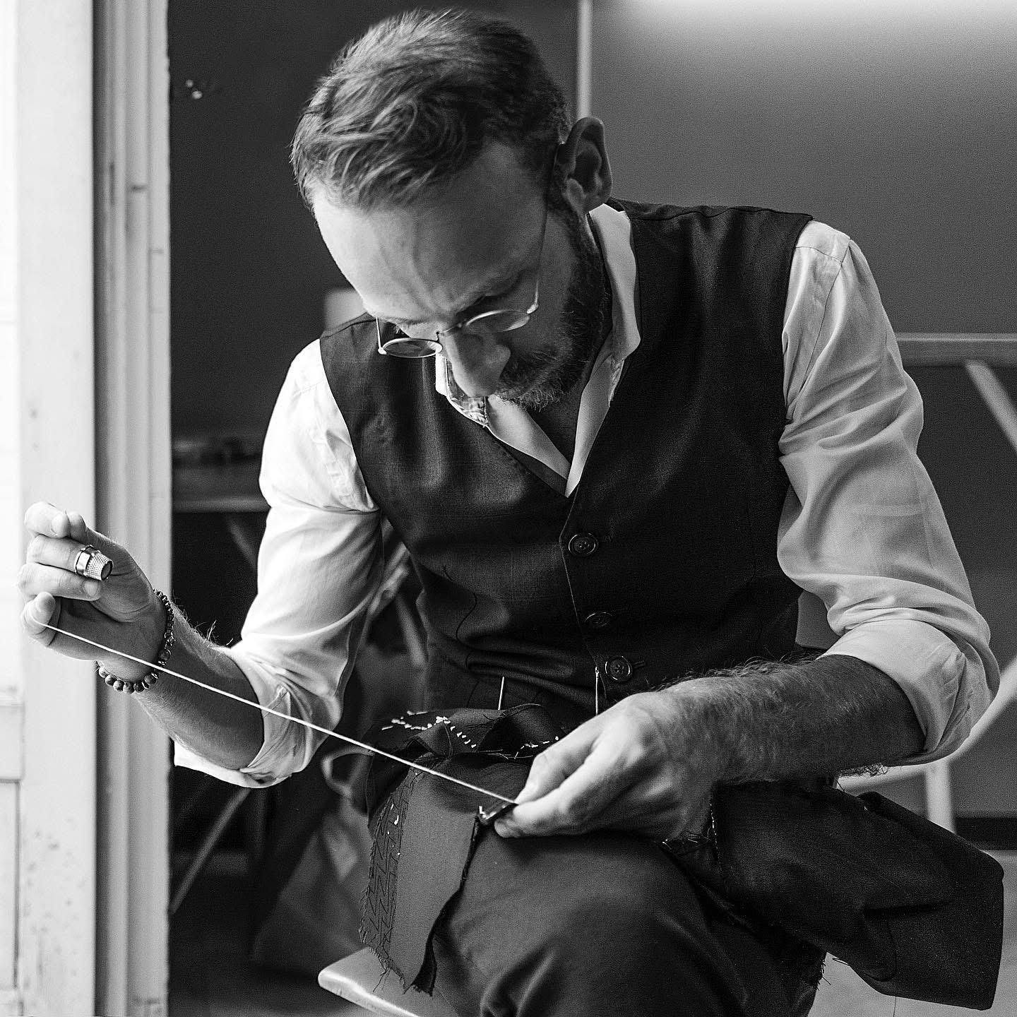 sg-bespoke-tailor-sarti-catania-profile