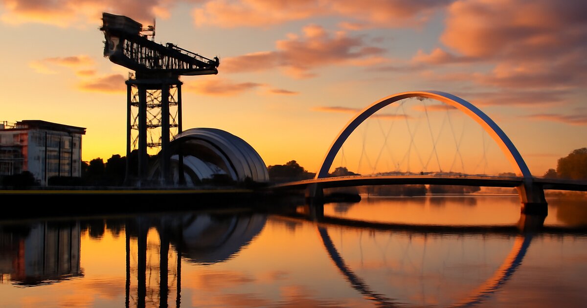 A Sensory Journey in the Heart of Glasgow: Discover its Sounds, Flavours, and Colours