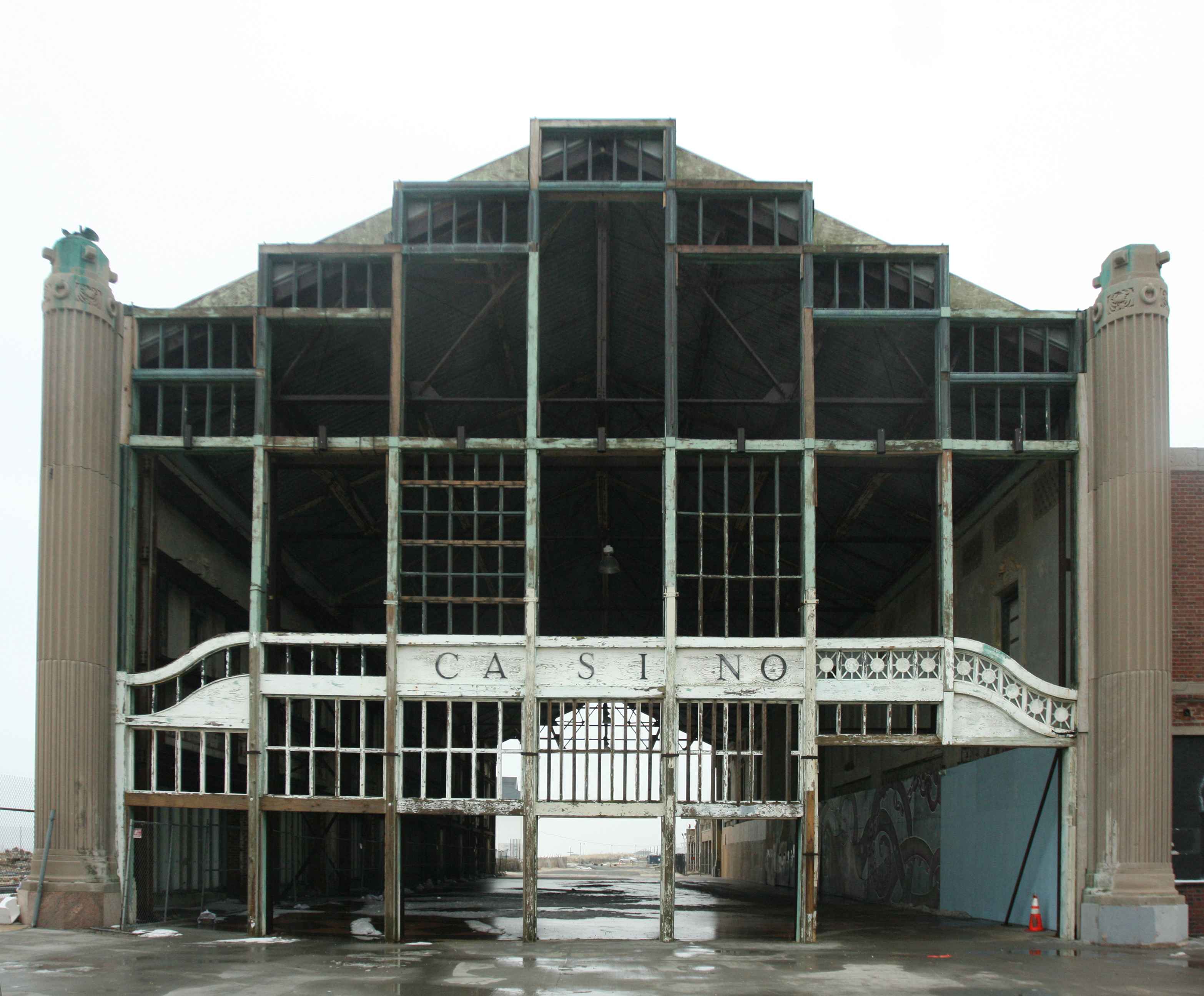derelict casino.jpg Casino in ruins