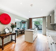 Three bedroom beautifully presented house in Eynham Road W12