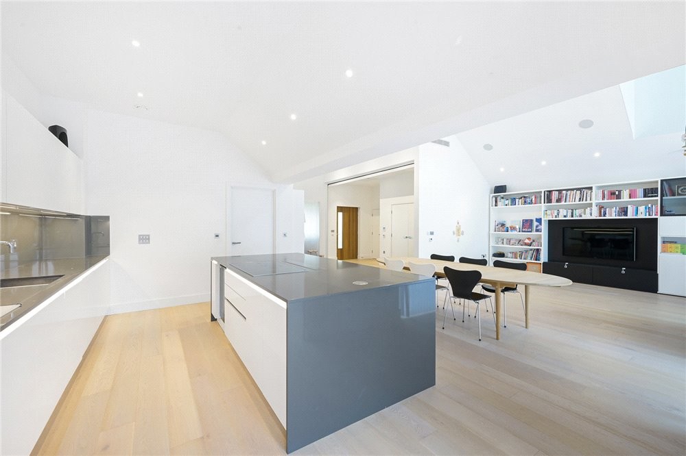 Picture No. 08 | 5 bedroom Flat in Central Avenue SW6