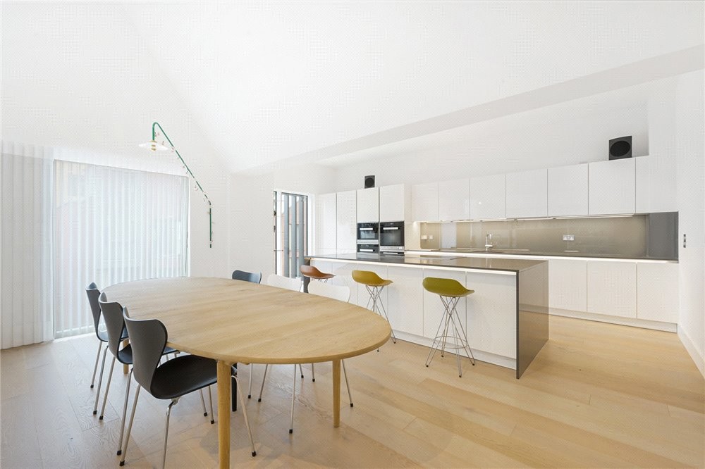 Picture No. 06 | 5 bedroom Flat in Central Avenue SW6