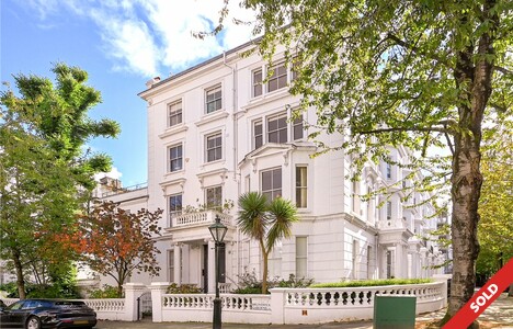 Brunswick Gardens W8 2 bedroom 2 bathroom first floor flat