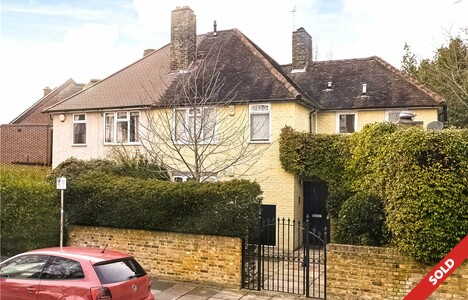 Boileau Road, Barnes SW13 house arranged as two flats