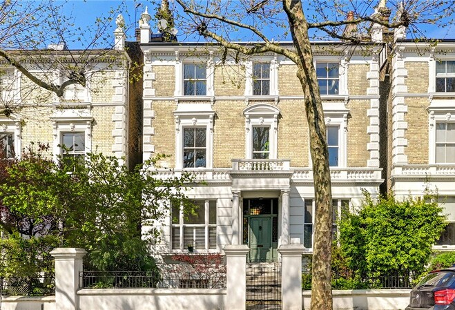 Bassett Road W10, 2 bedrooms 2 bathrooms 2 roof terraces