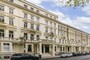 2 Bedroom Flat, Earl's Court Square, SW5
