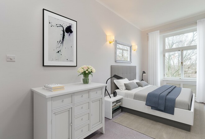2 Bedroom Flat, Earl's Court Square, SW5