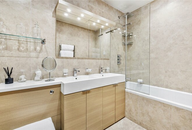 Ormonde Gate SW3 2 Bedrooms 2 bathrooms Garden