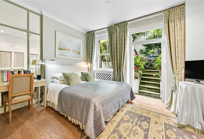 Ormonde Gate SW3 2 Bedrooms 2 bathrooms Garden
