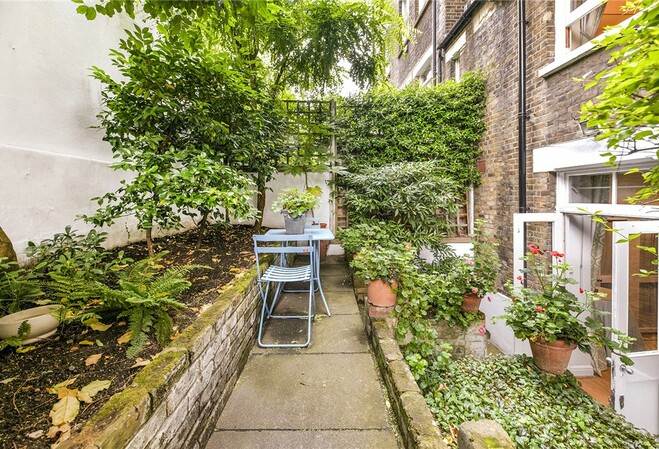 Ormonde Gate SW3 2 Bedrooms 2 bathrooms Garden