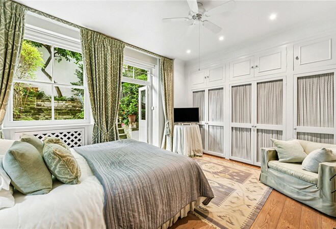 Ormonde Gate SW3 2 Bedrooms 2 bathrooms Garden