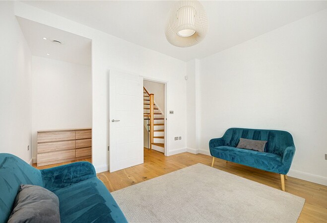 Redfield Lane, Earls Court Village SW5