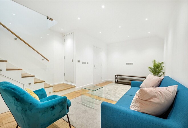 Redfield Lane, Earls Court Village SW5