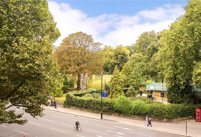 Queen's Gate SW7