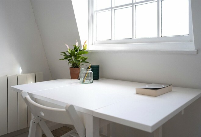 Lovely 1 bedroom apartment for sale in Chepstow Road, Notting Hill, W2.