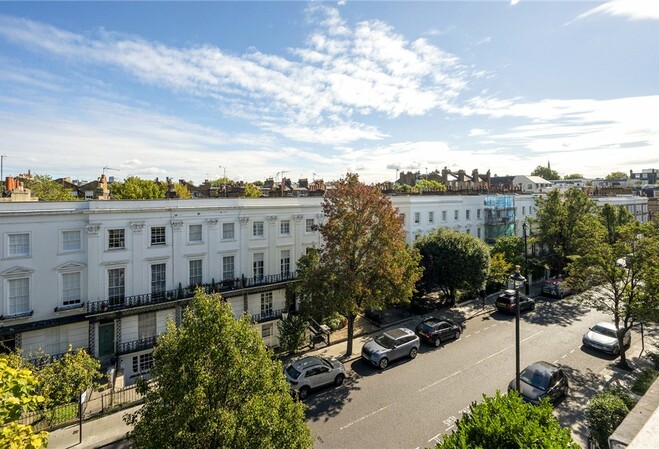 Lovely 1 bedroom apartment for sale in Chepstow Road, Notting Hill, W2.