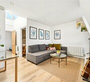Lovely 1 bedroom apartment for sale in Chepstow Road, Notting Hill, W2.