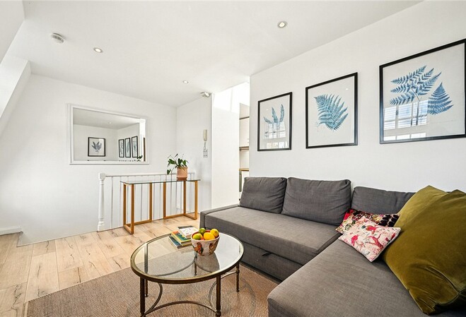 Lovely 1 bedroom apartment for sale in Chepstow Road, Notting Hill, W2.