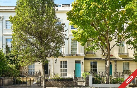 Lovely 1 bedroom apartment for sale in Chepstow Road, Notting Hill, W2.