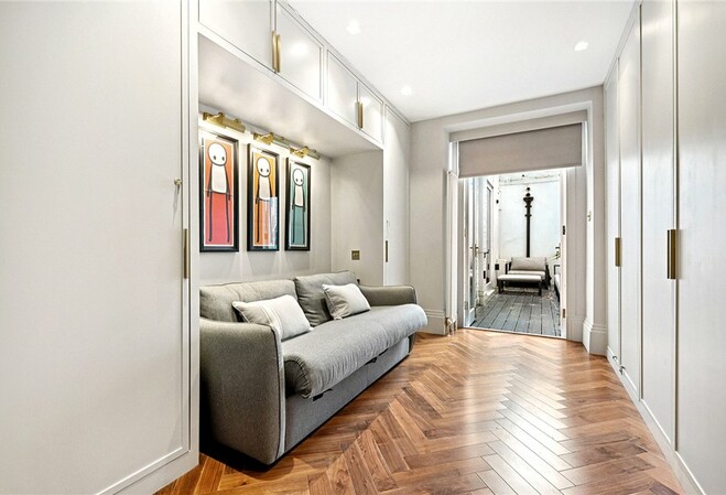 Palace Gardens Terrace London W8 2 bedroom 2 bathroom with patio