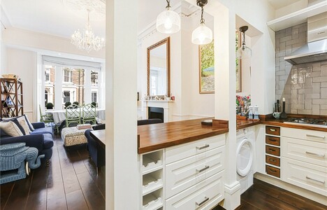 2 Bedroom Flat, Sinclair Road, W14